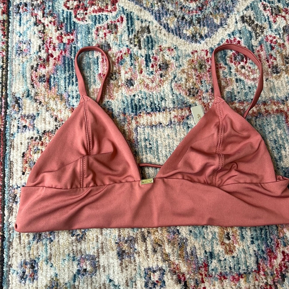 NWT Gooseberry Seaside bikini top, size small